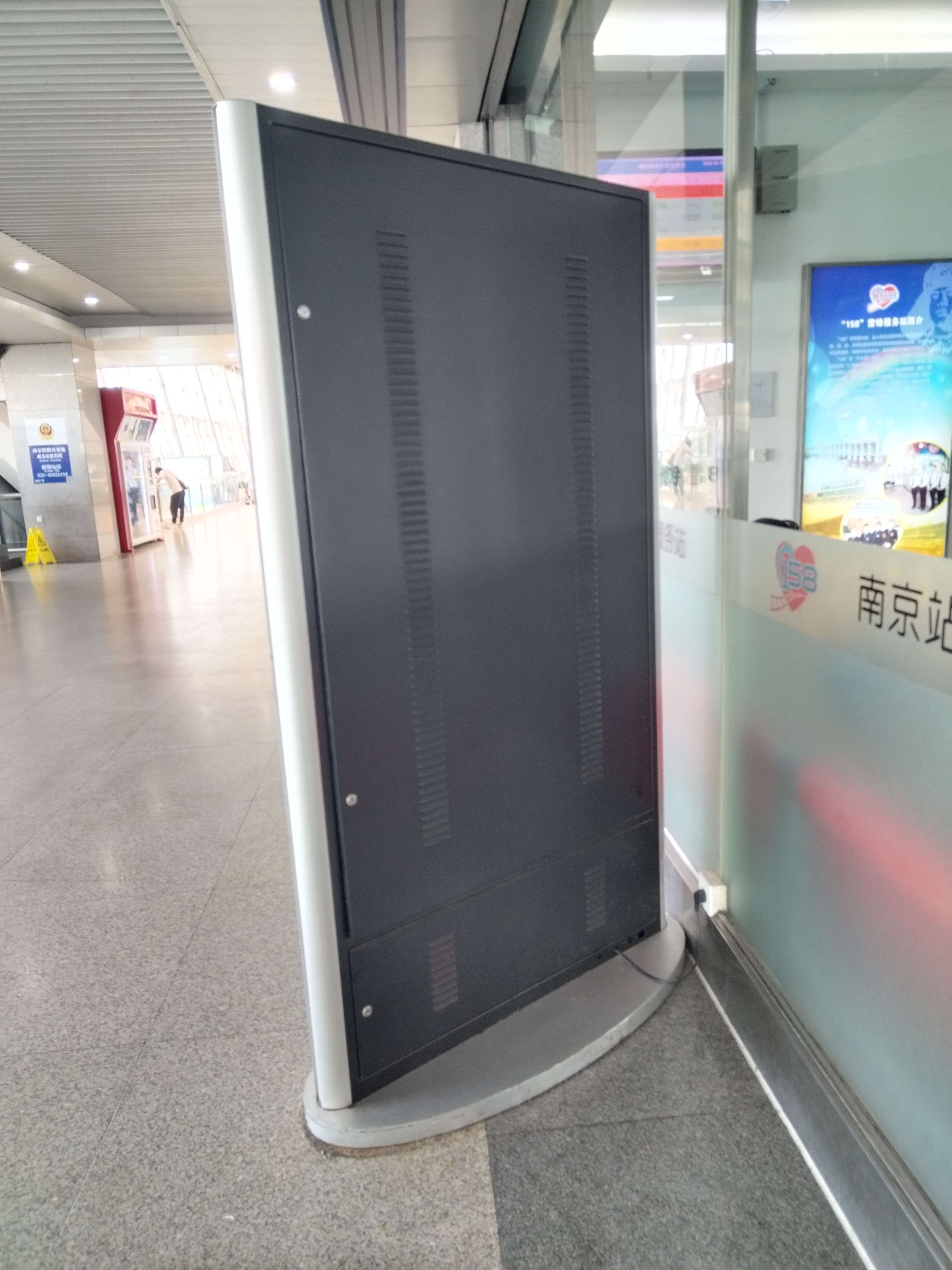 55寸定制广告机立式不锈钢
