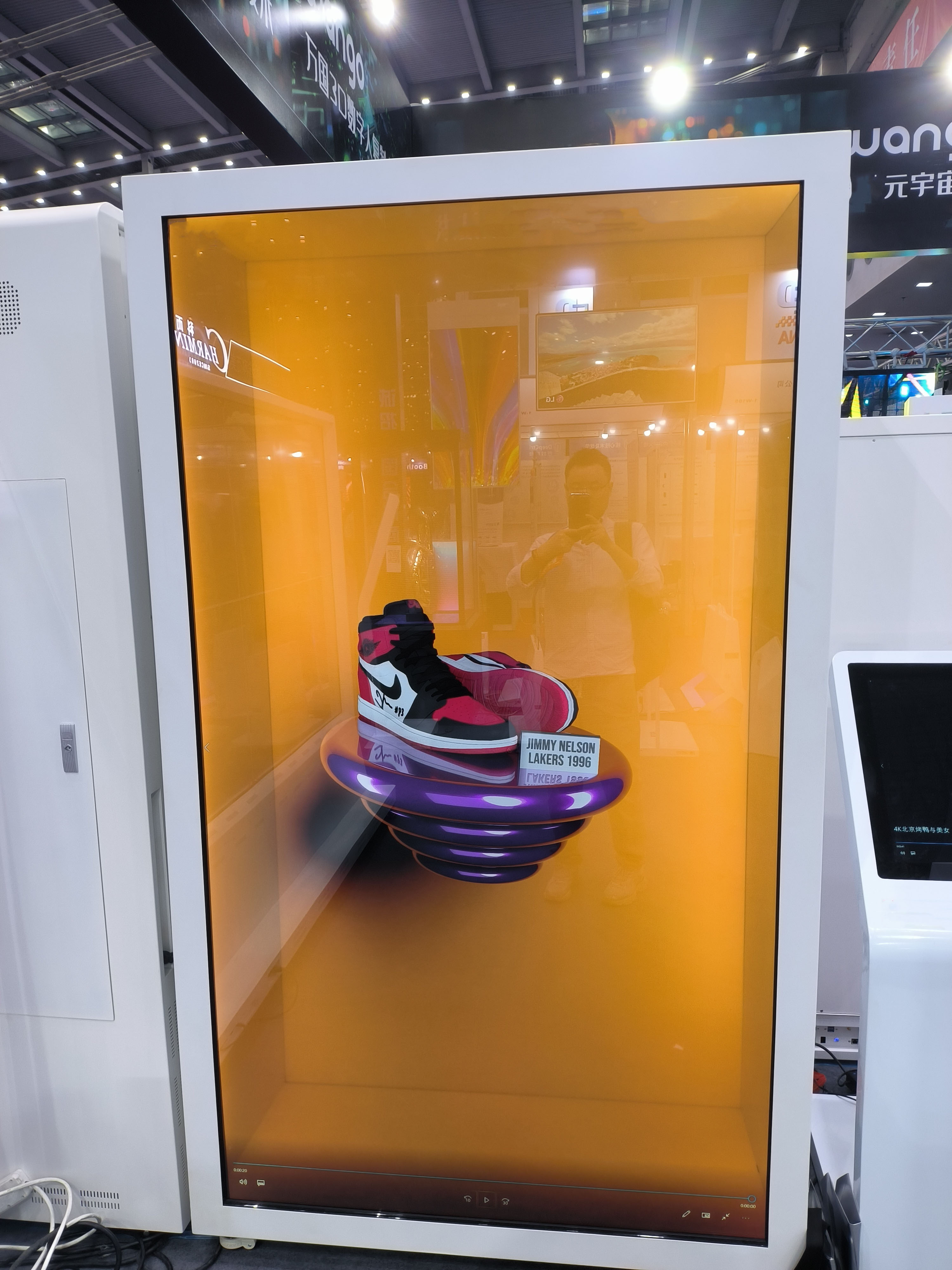 3D透明展柜