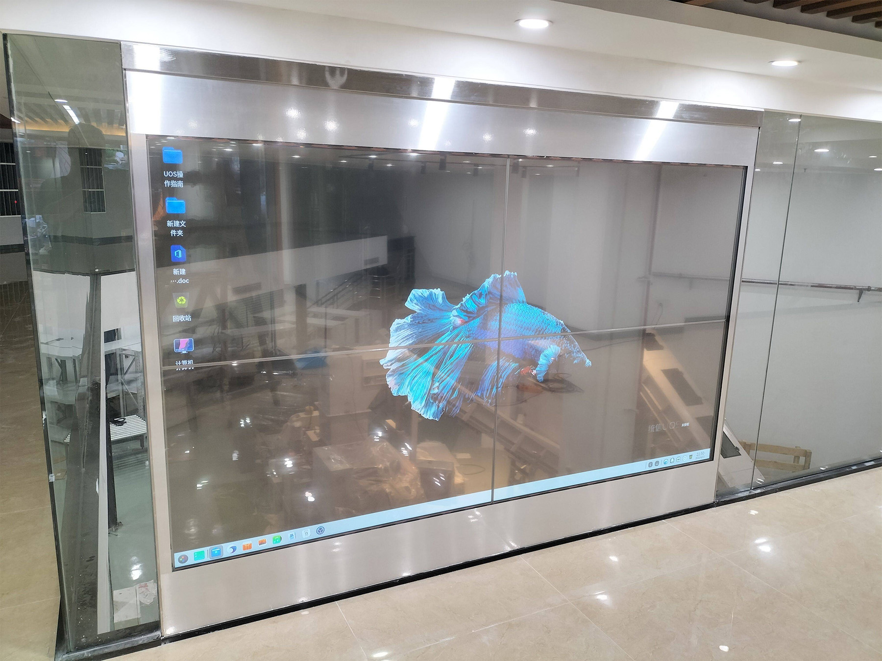 55寸OLED拼接透明屏